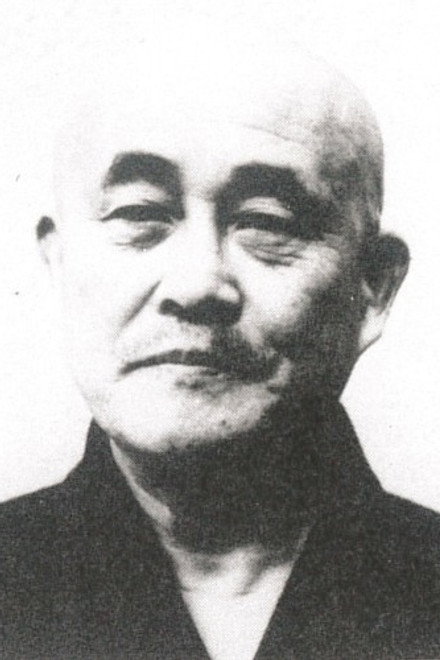 北村英三