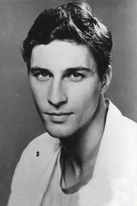 Андрей Алёшин