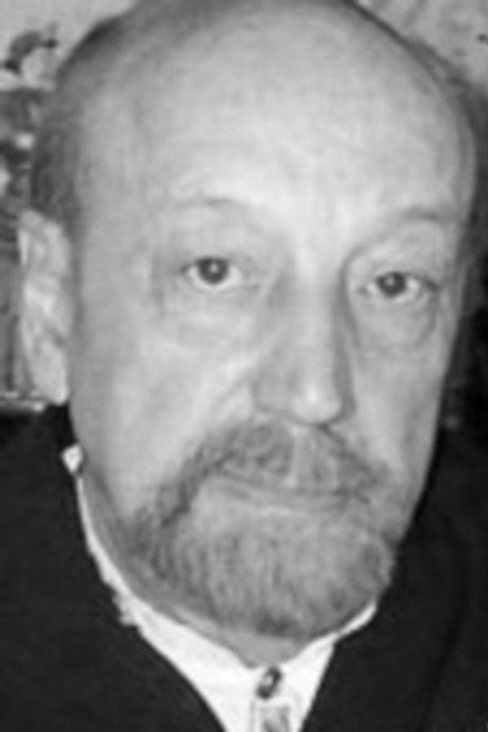 Юрий Комаров