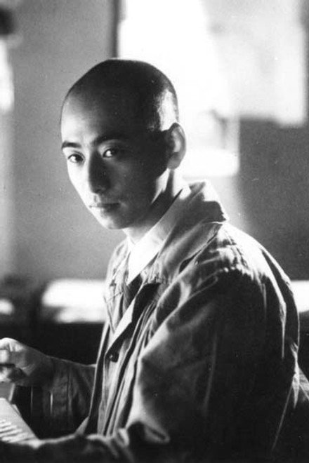政冈宪三