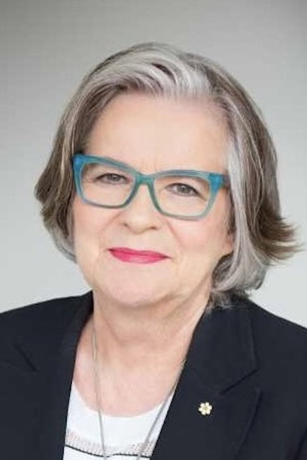 Arlette Cousture