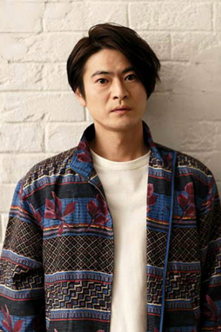 洼冢俊介