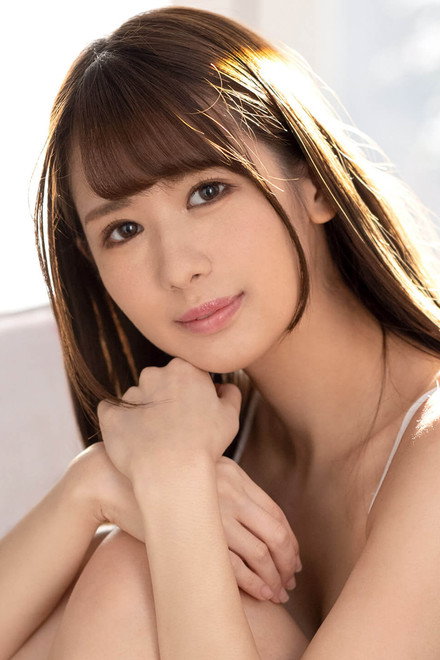 杏羽かれん