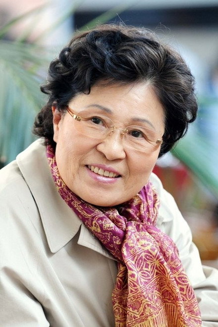 金智怜