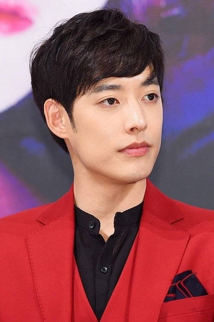 정헌