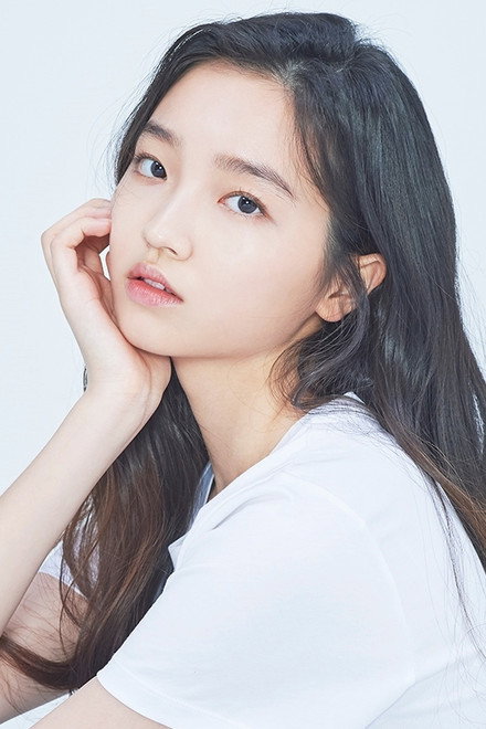 李彩殷