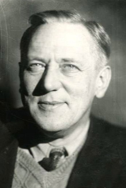 Владимир Савельев