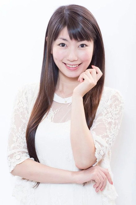 中津真莉