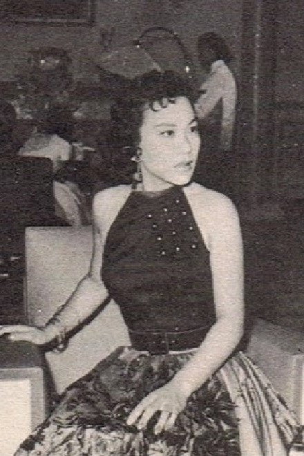 李芳菲