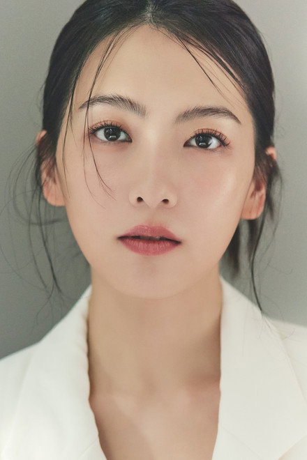 姜知英