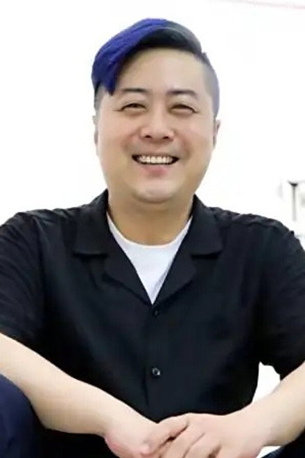 张震