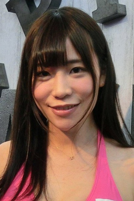 富田优衣
