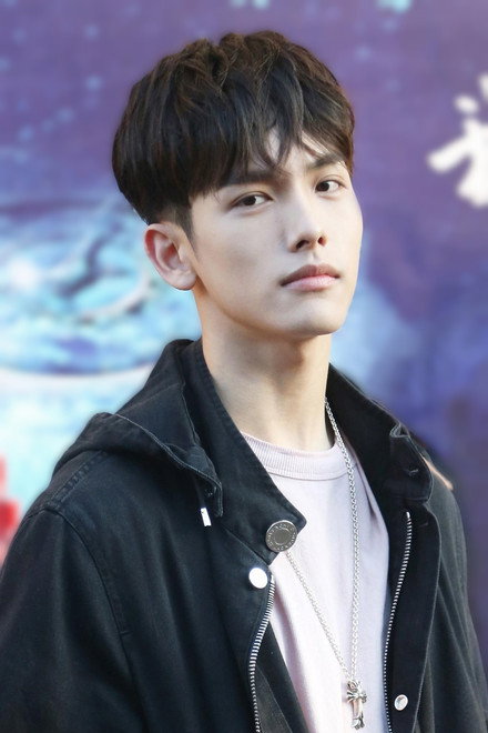 王以纶