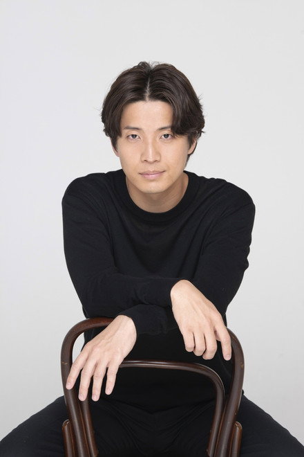 村井成仁