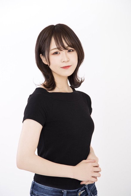 三田麻央