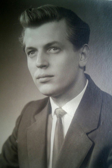 Борис Халеев