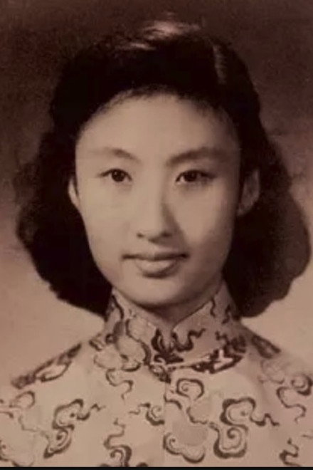 黄宗英