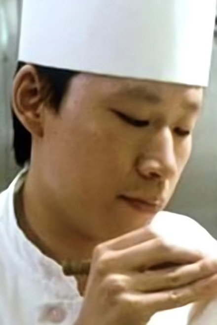 周忠伟