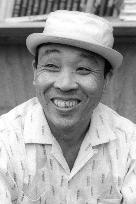 中岛春雄